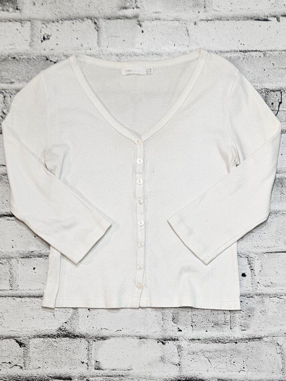 Zara Basic White V Neck Button Front Crop Cardigan Top Medium